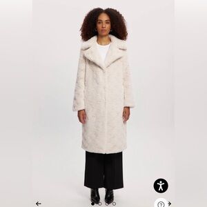 Noize Farrah Long Length Vegan Fur Coat (new with tags)